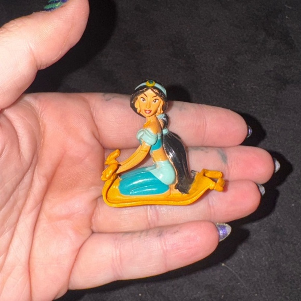Vintage Disney Aladdin Princess Jasmine Mini Figure